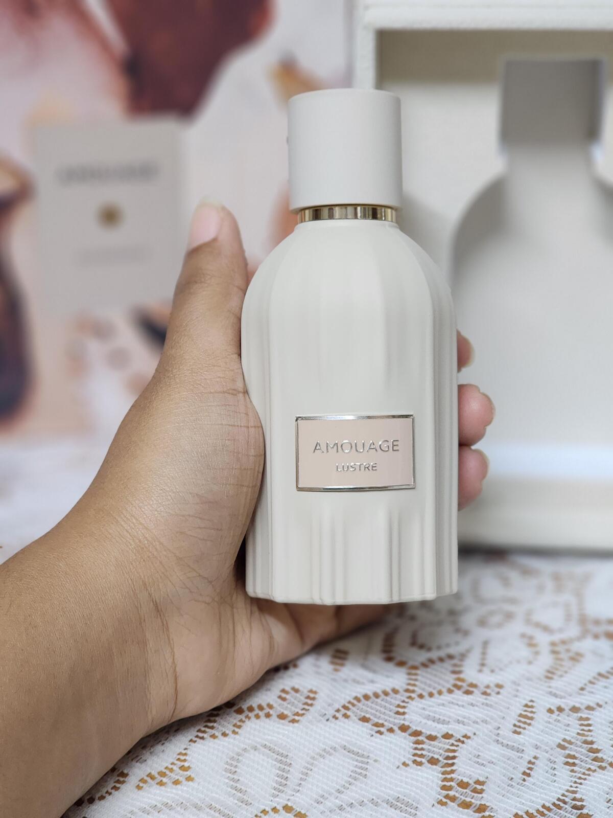Parfum Amouage Lustre 100ml Me - Perfume Fragrance Details ulasan dan harga